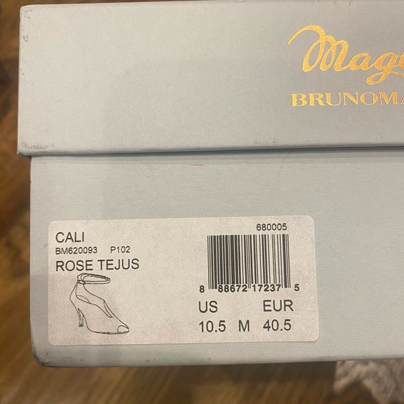 Bruno Magli Heels Size 40.5 - Picture 4 of 8